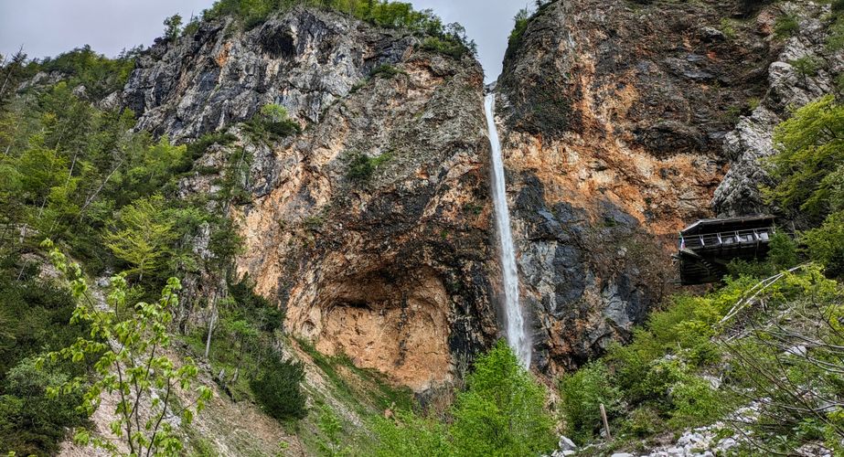 Logarska vallei excursie waterval Logarska vallei excursie waterval